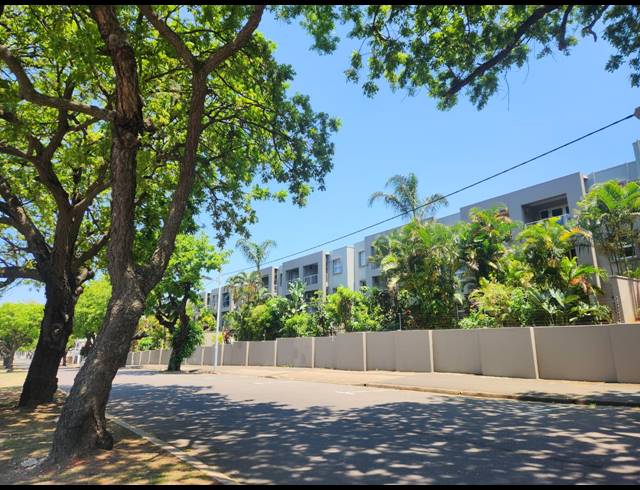 1 BEDROOM APARTMENT FOR SALE IN ESSENWOOD